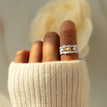 29f56915-fc86-4702-945b-33836898fc4a-Max