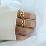 16056c57-2060-4c4a-8a42-b70d6f87e697-Max