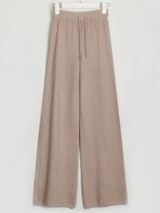 64506f4b-383e-4001-8636-7dbd897781a5-Max