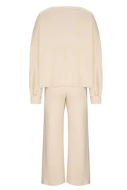 defcded9-6500-48d3-b847-35298758e6ab-Max